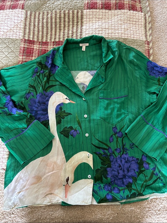 lyrebird Other - Silk Green Swan & Floral Button-Front Sleep Shirt - Women